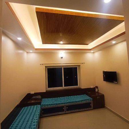우티 Rose Garden Enclave For Families & Executives B&B 외부 사진