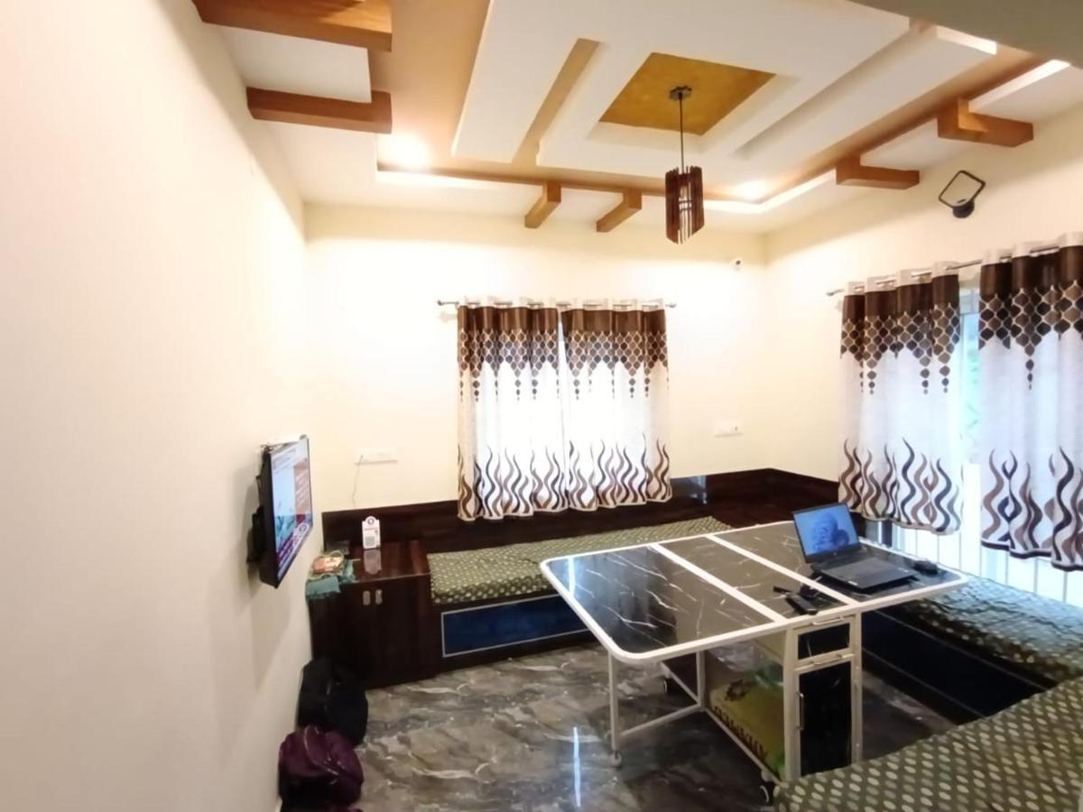 우티 Rose Garden Enclave For Families & Executives B&B 외부 사진