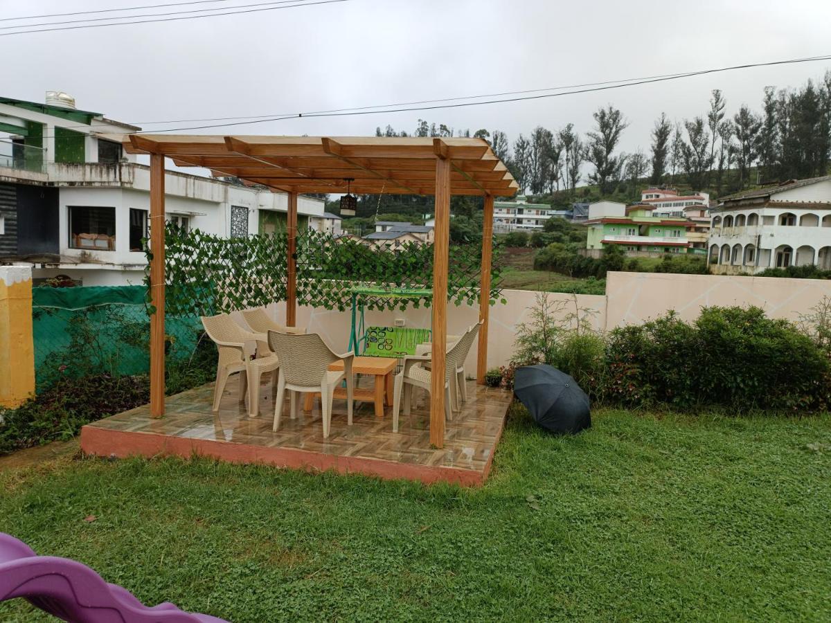 우티 Rose Garden Enclave For Families & Executives B&B 외부 사진