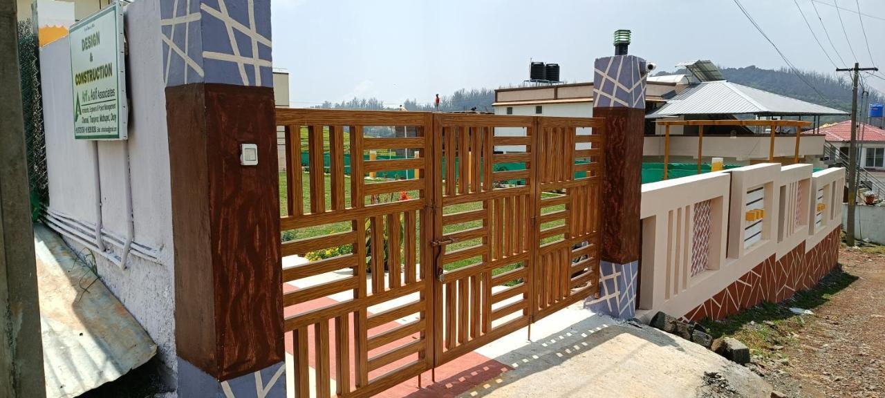 우티 Rose Garden Enclave For Families & Executives B&B 외부 사진