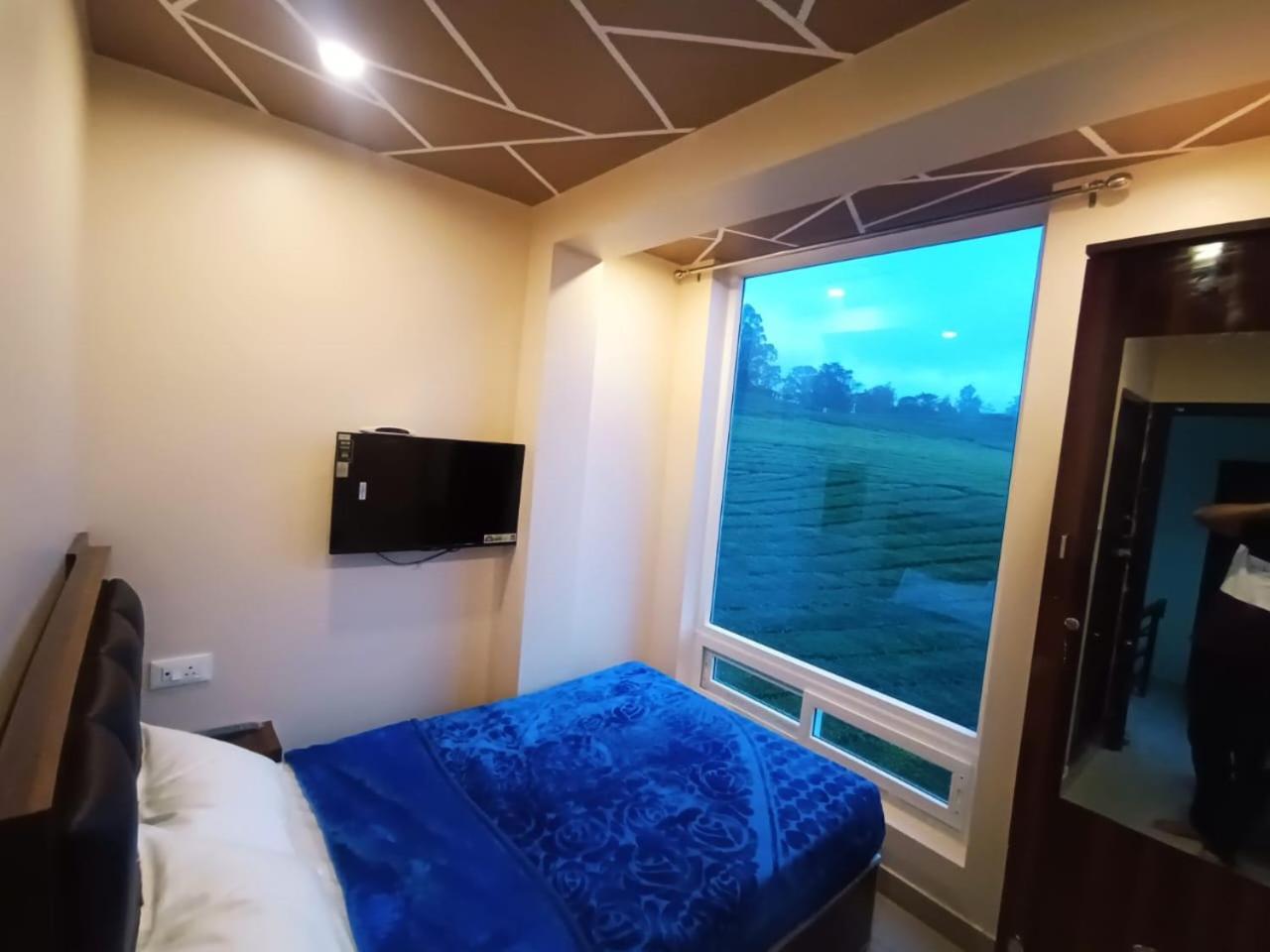 우티 Rose Garden Enclave For Families & Executives B&B 외부 사진