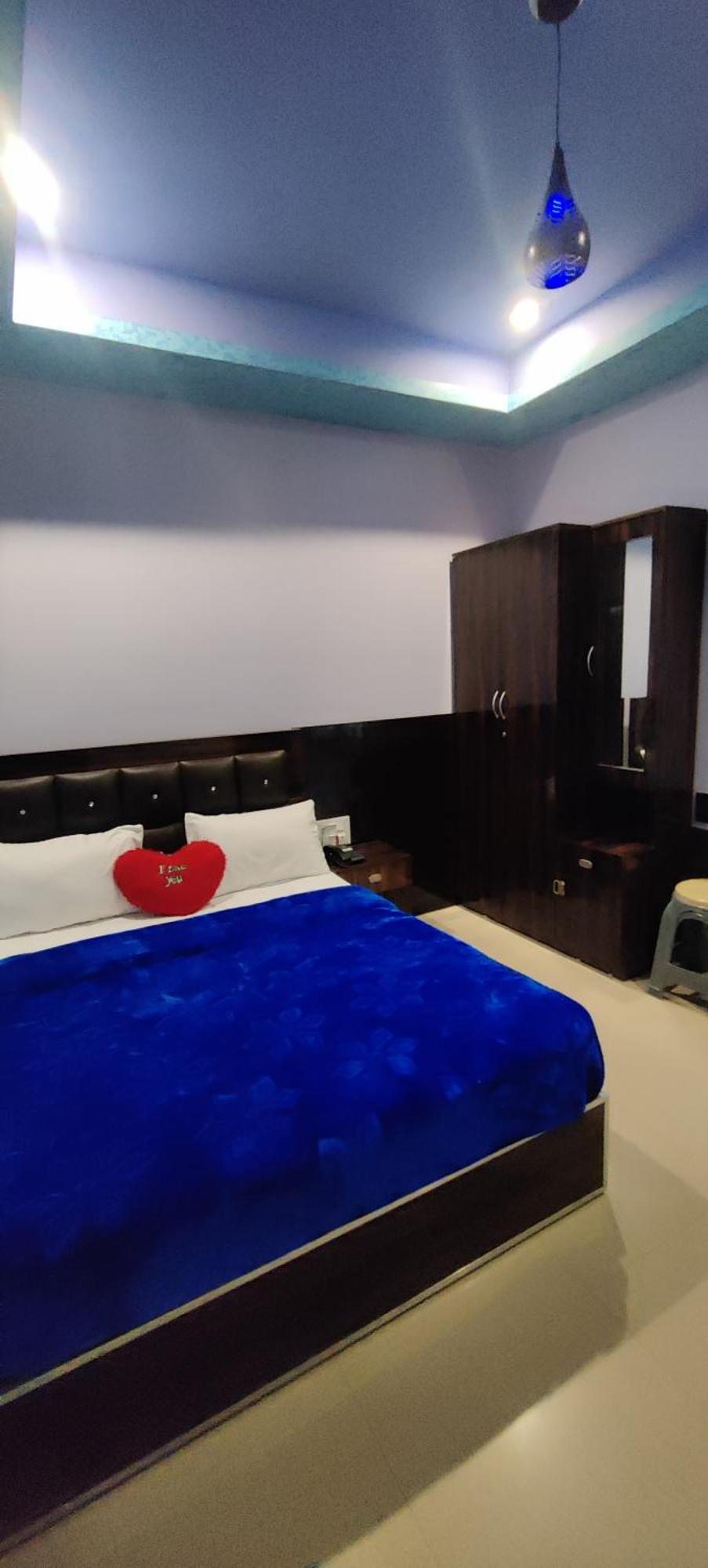 우티 Rose Garden Enclave For Families & Executives B&B 외부 사진