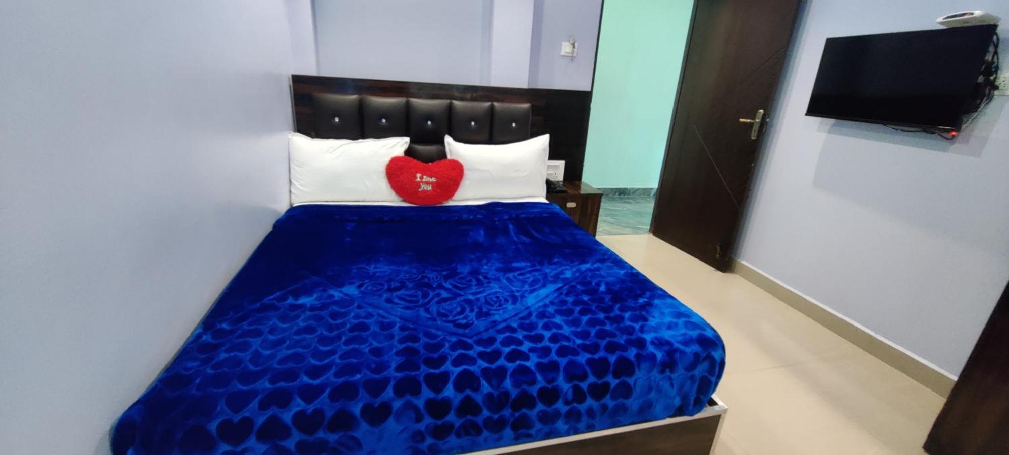 우티 Rose Garden Enclave For Families & Executives B&B 외부 사진